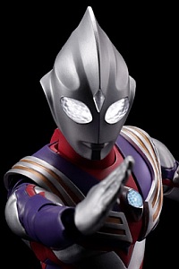 BANDAI SPIRITS S.H.Figuarts (Shinkocchou Seihou) Ultraman Tiga Multitype (Re-release)