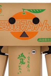 KAIYODO Yotsuba&! Revoltech Danboard Mini Company Collaborative Project JA Ehime Mikan Box Version